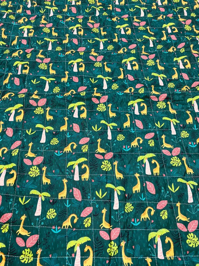 Giraffe Themed Cotton Baby Quilt4.webp
